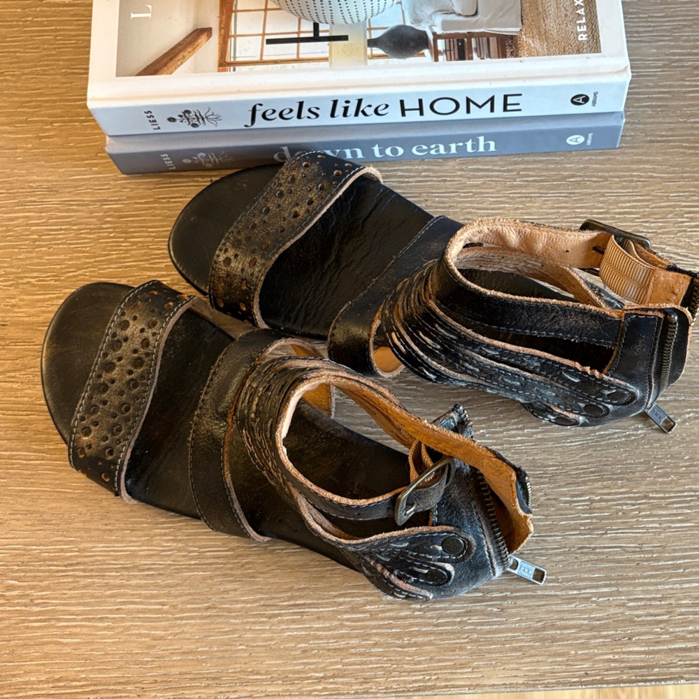 Bed Stu Black sandals sz 7